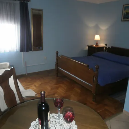 Palace Stafileo * טרוגיר