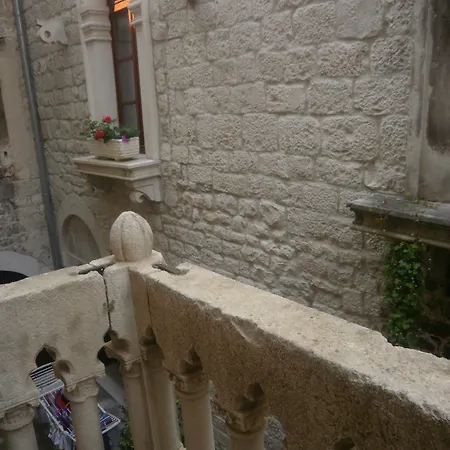 דירה Palace Stafileo