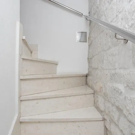 Palace Stafileo Trogir