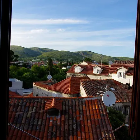 Palace Stafileo טרוגיר