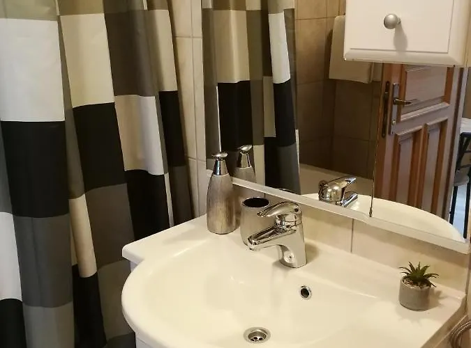 Palace Stafileo 特罗吉尔