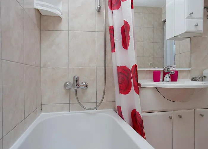 Palace Stafileo 公寓 特罗吉尔