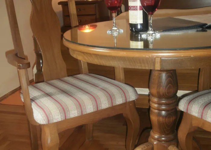 Palace Stafileo 特罗吉尔