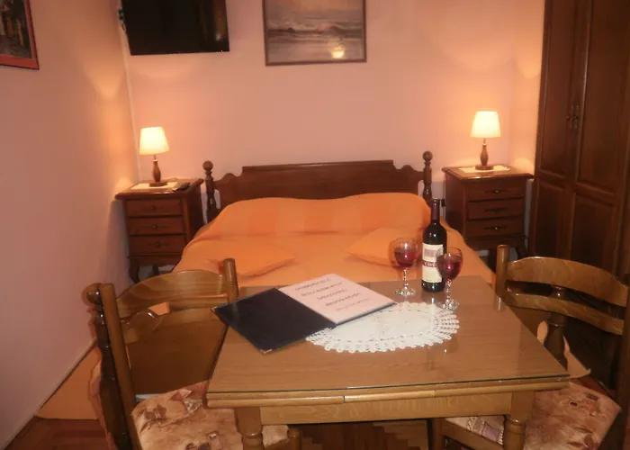 Apartament Palace Stafileo
