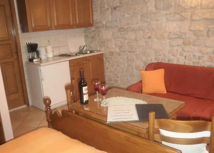 Palace Stafileo Apartment