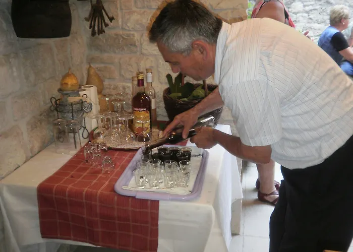 Apartament Palace Stafileo *