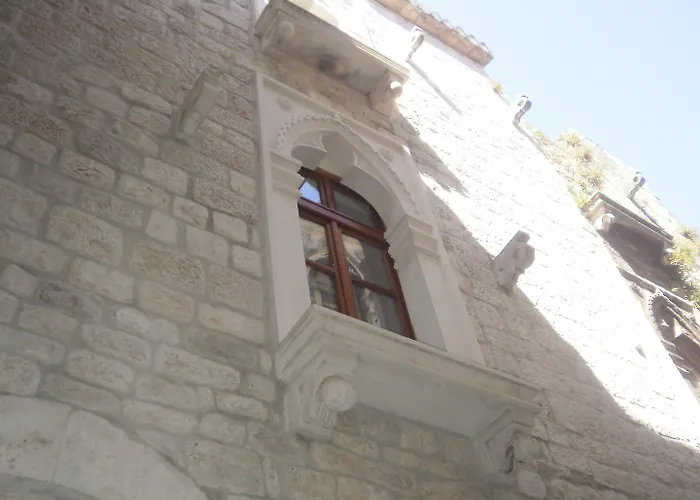 Apartment Palace Stafileo