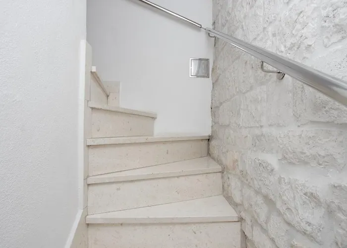 Palace Stafileo Trogir