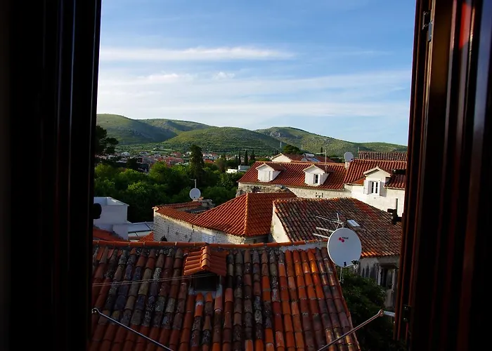 Palace Stafileo Trogir